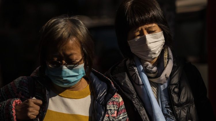 Skyddsmasker obligatoriska i Kina och Hongkong för att stoppa spridning av coronaviruset