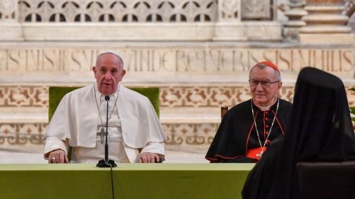 Pope Francis addresses Mediterranean Bishops in Bari: Full Text