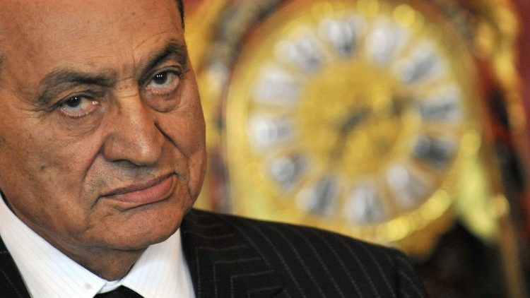 Hosni Moubarak, président de l'Égypte pendant une trentaine d'années, est mort à l'âge de 91 ans.