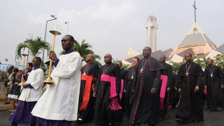 Нигерийски свещеници