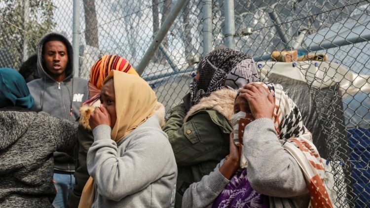 Caritas Europa apeluje o ewakuację obozów dla uchodźców