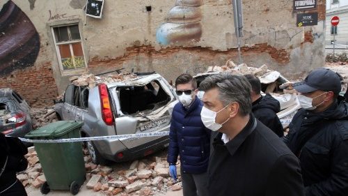 A proximidade do Papa à Croácia atingida por um terremoto
