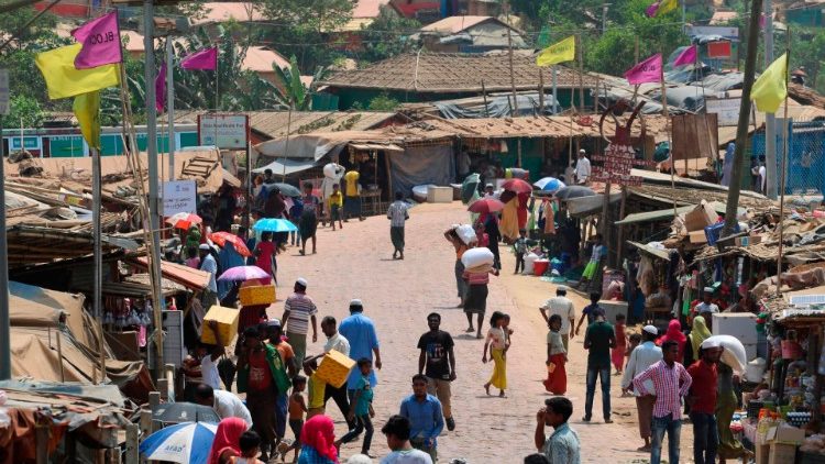 Bangladesh: campo profughi Rohingya