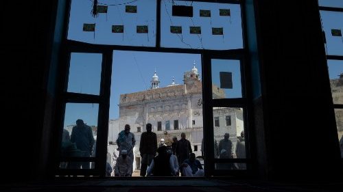 Pakistan: Moscheen bleiben im Ramadan geöffnet