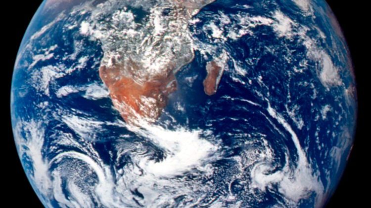 Žemės nuotrauka, padaryta 2020 balandžio 21 dieną, Žemės dienos išvakarėse