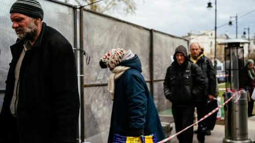 Russland: Festessen für Obdachlose