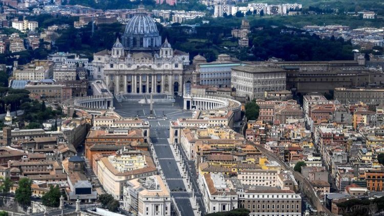 ITALY-HEALTH-VIRUS-RELIGION-POPE-FINANCE-BUDGET