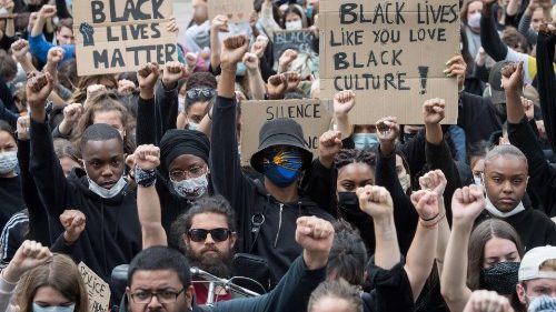 Los manifestantes siguen luchando contra el racismo sistémico