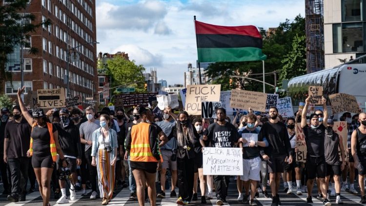 जॉर्ज फ्लोइड की हत्या के बाद से अमरीका में विरोध प्रदर्शन जारी, तस्वीरः 18.06.2020 