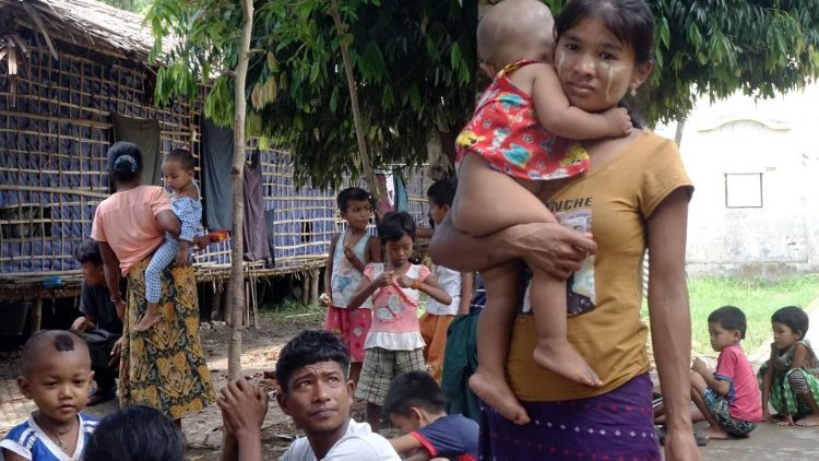 People in Myanmar's Rakhine State fleeing fighting between the military and the Arakan Army.