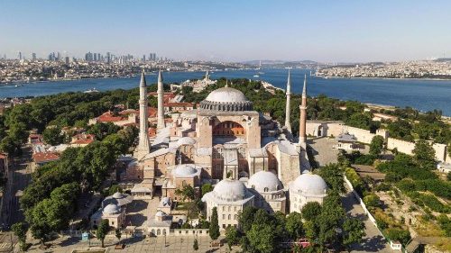 Турция: базилика Святой Софии станет мечетью