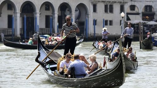 Italien: Restaurierung nach Venedig-Hochwasser bringt Fresken zutage