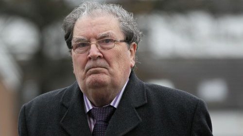  John Hume: human rights champion and Nobel Peace laureate, dies aged 83
