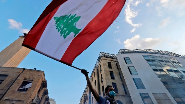 Un momento delle manifestazioni di piazza in Libano