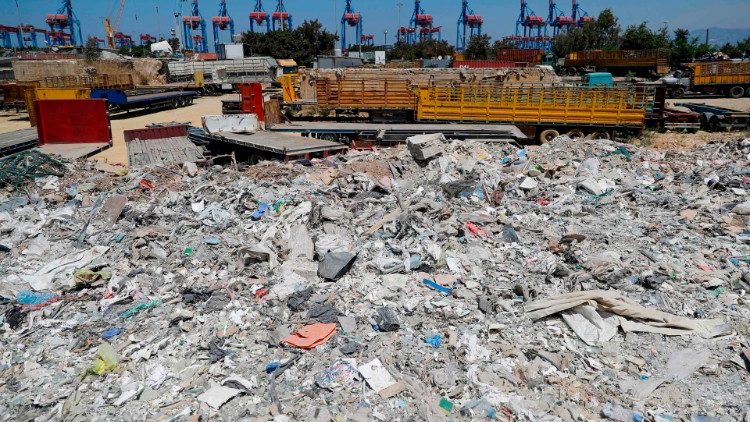 Le port de Beyrouth après l'explosion du 4 août 2020.