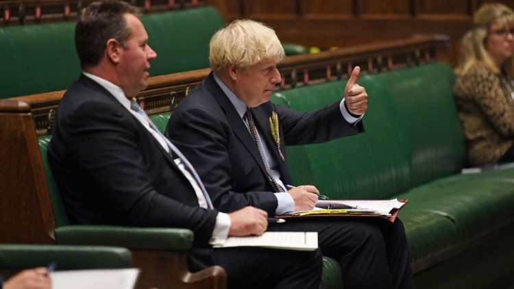 Il premier Johnson interviene al Question Time su Brexit (Jessica Taylor / Afp)