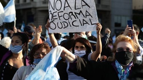 Argentinien: Kirche beklagt gesellschaftliche Spaltung