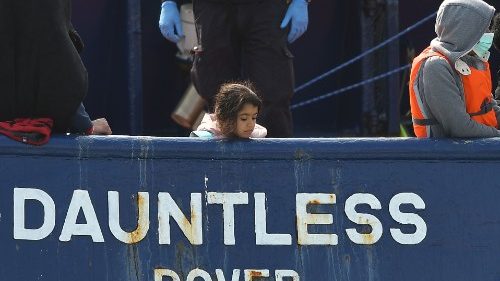 Großbritannien: Asylsystem funktioniert nicht, beklagt Kardinal