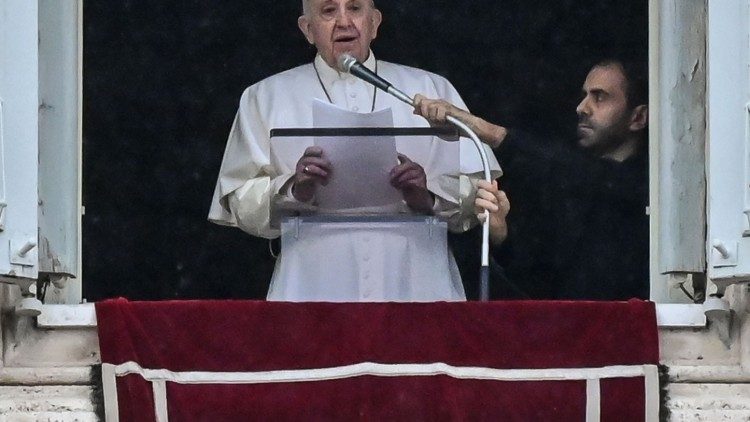 Папата Фрањо за време на молитвата Ангел Господов на 11 октомври 2020 година
