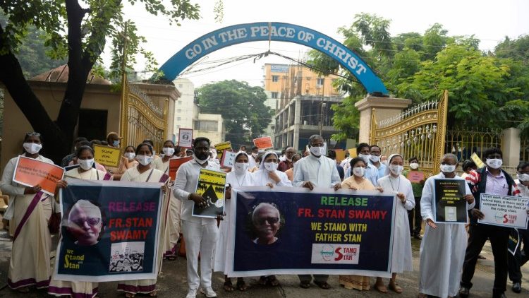 Verejný protest za prepustenie zadržiavaného jezuitu P. Stanleyho Swamyho