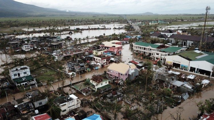 Tifone  Filippine