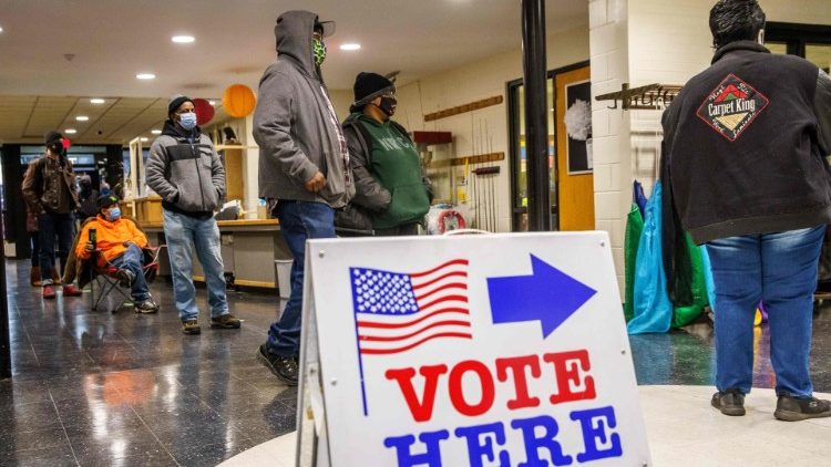 Voters go to the polls in US Presidential Election