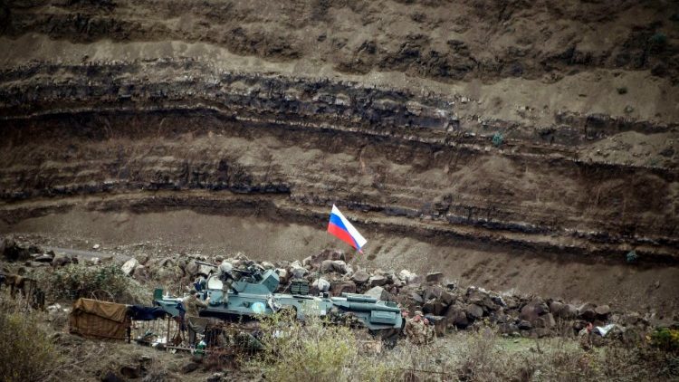 Russische Soldaten sollen die Einhaltung der Waffenruhe bei Berg-Karabach kontrollieren