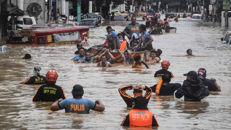 Filippinerna efter tyfonens framfart
