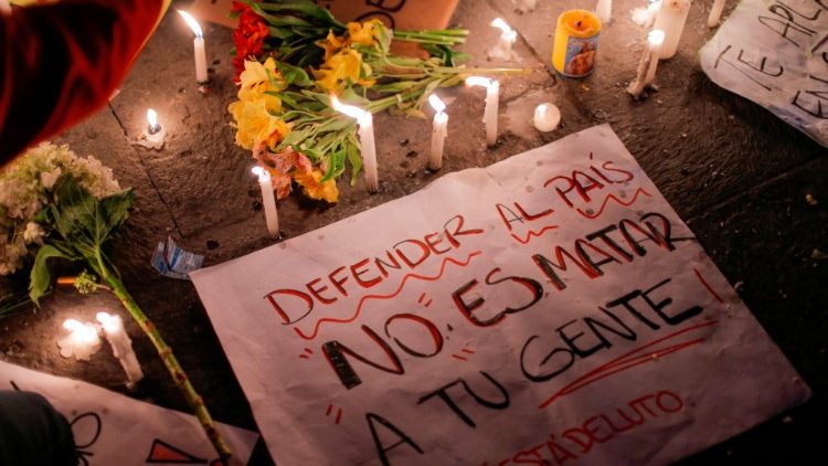 Mahnwache für getötete Demonstranten in Lima