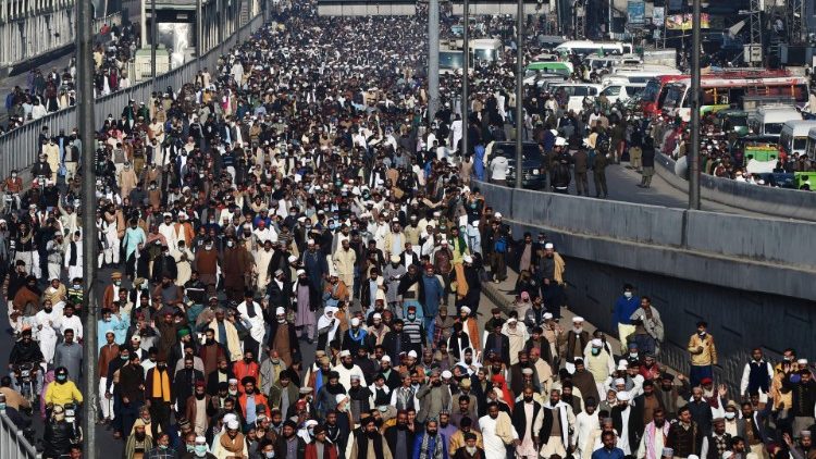  पाकिस्तान के लाहौर में रूढ़िवादी मुसलिम दलों का प्रदर्शन, 21.11.2020