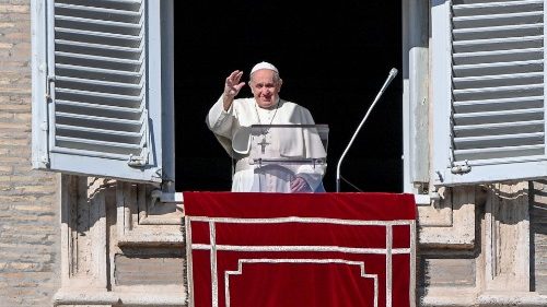 Pope at Angelus: Advent is a continuous call to hope