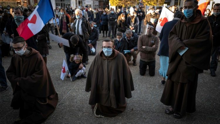 Demo von Katholiken gegen Gottesdienstverbot, am 22. November in Toulouse