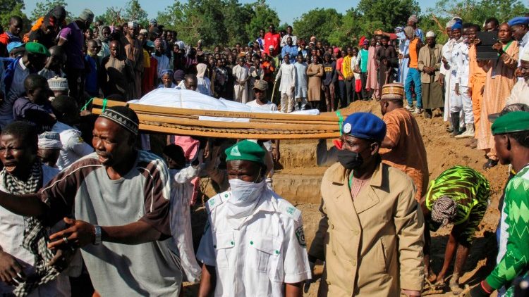 尼日利亚再次发生恐怖袭击事件，有一百多位农民被杀害
