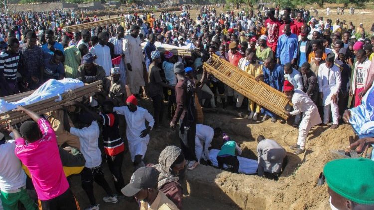 Funérailles des agriculteurs tués par Boko Haram, le 28 novembre 2020.