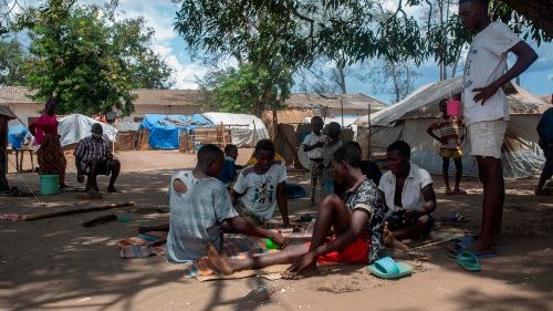 Mozambico, allarme per oltre 500mila sfollati interni 