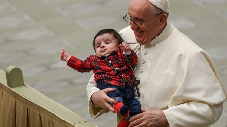 Auch Kinder von Vatikan-Mitarbeitern waren zugegen