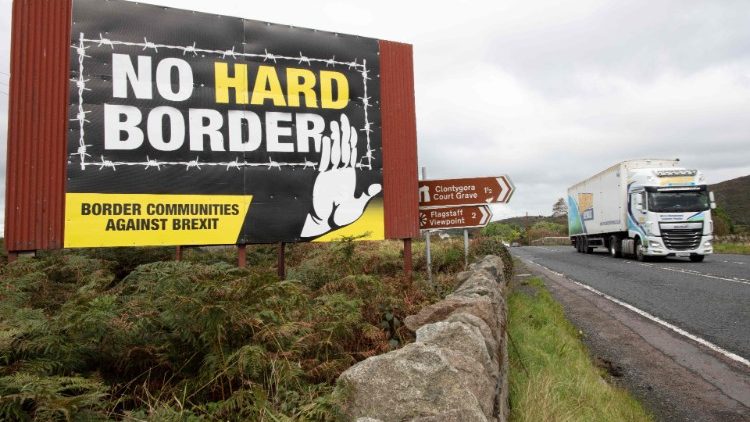 Une affiche anti-brexit plaidant pour une frontière souple, photographiée en Irlande du Nord le 1er octobre dernier.