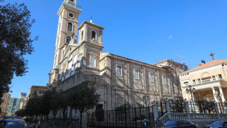 Igrejas fechadas no Natal em Beirute