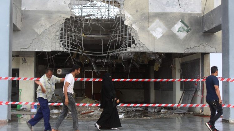 Nach dem Anschlag am Flughafen von Aden