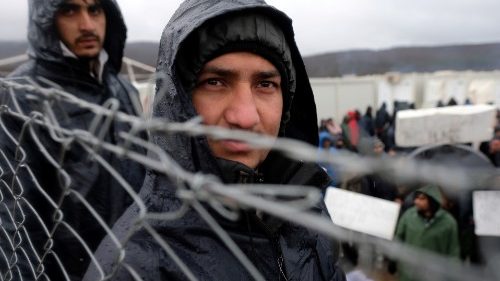 Balcani, rischio catastrofe umanitaria. La Caritas: dignità per i migranti