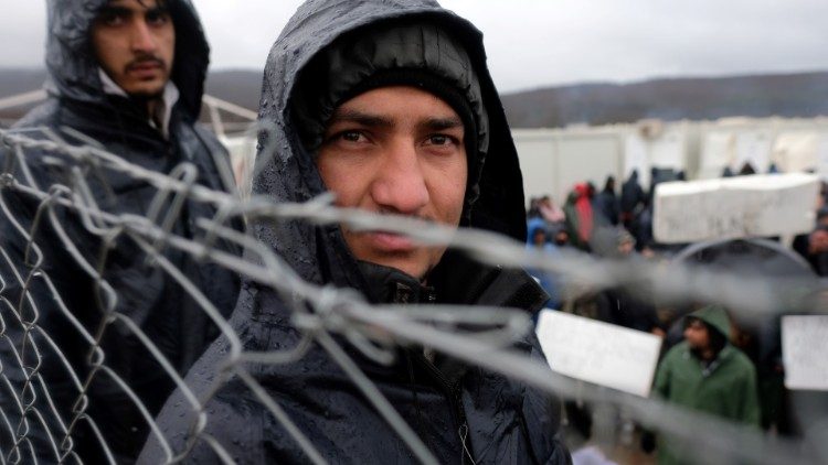 보스니아에 위치한 리파 난민캠프의 난민들