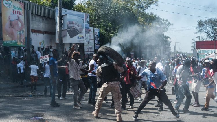 Ein Bild der Unruhen vom Sonnntag in Port-au-Prince