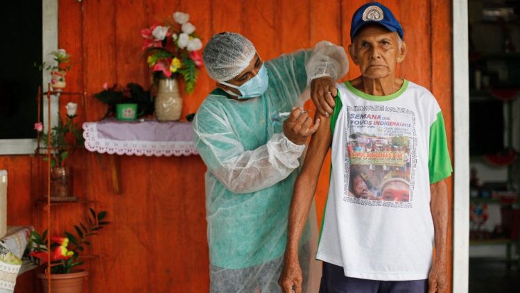 Campaña de vacunación contra el Covid-19 en Brasil.
