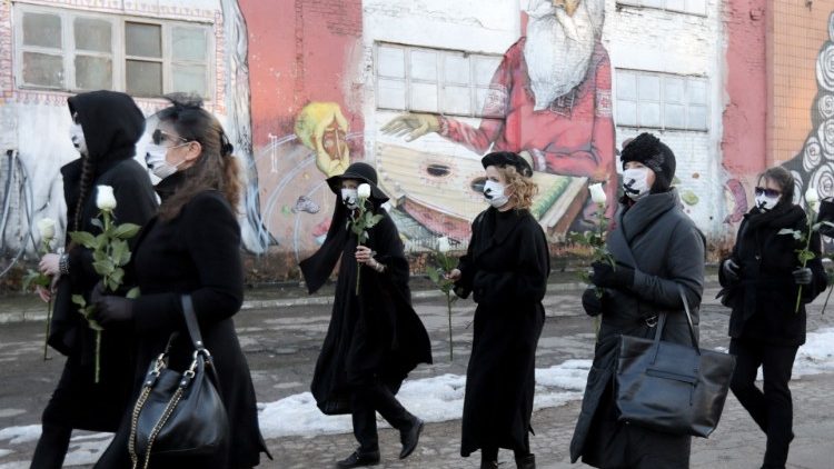 Regime-Gegnerinnen demonstrieren am Dienstag in Minsk