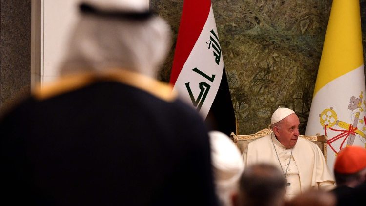 Papa Francisco no Salão do Palácio Presidencial, em Bagdá