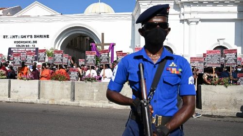 Líderes católicos do Sri Lanka pedem justiça e verdade sobre atentados de 2019