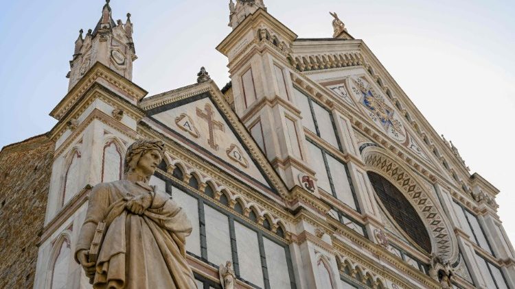Die Franziskanerbasilika Santa Croce in Florenz - hier wird Papst Franziskus am Sonntag die Messe feiern und den Angelus beten