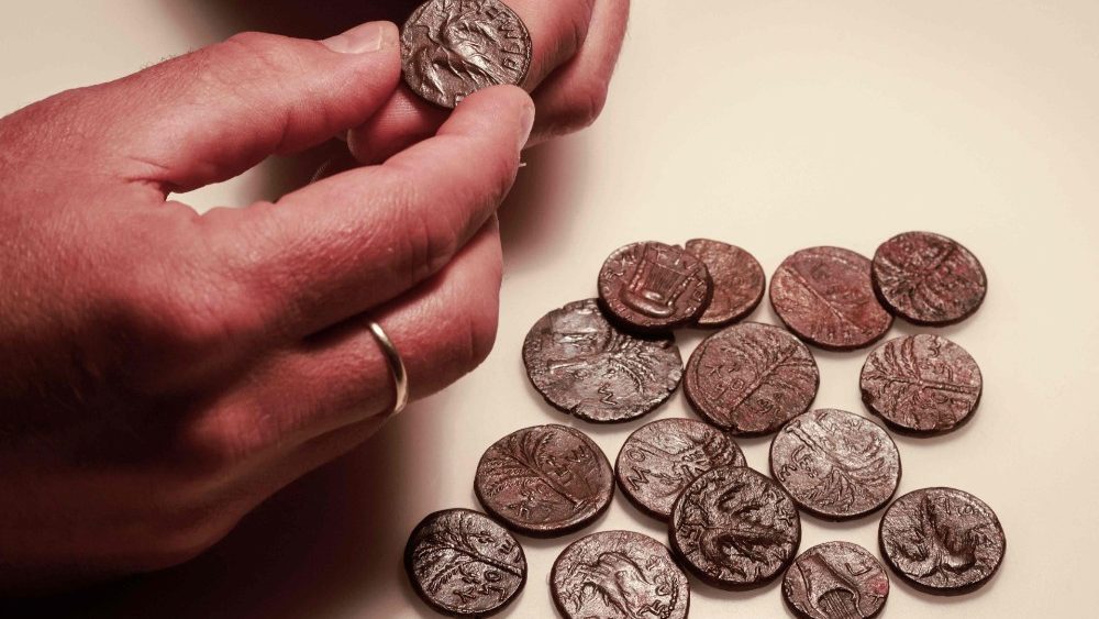 公元132至135年間猶太人領袖巴爾·科赫巴時期的硬幣