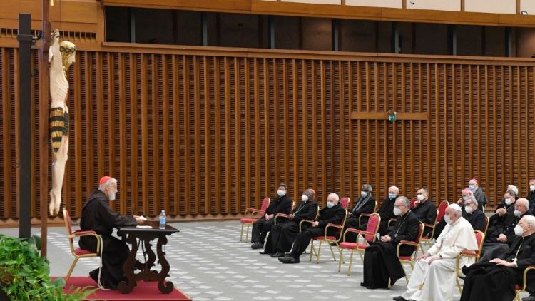 Cardinal Raniero Cantalamessa delivering his Lenten sermon to Pope Francis and his collaborators