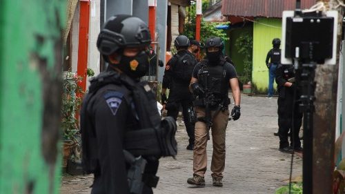 Indonesien: Mehr Sicherheit für Kirchen gefordert